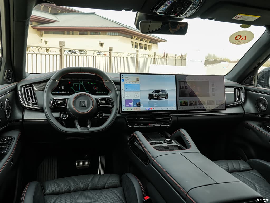 Zeekr 8X 55 kWh range — Zeekr 8X centre console and display, for export