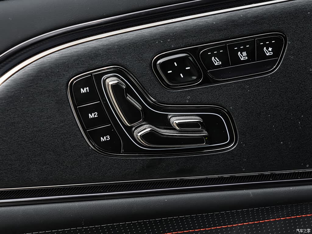 Zeekr 8X 55 kWh range — Zeekr 8X front seats, for export